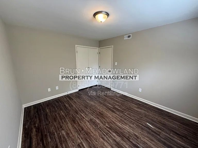 5540 N Broadway St #17 — Photo 28
