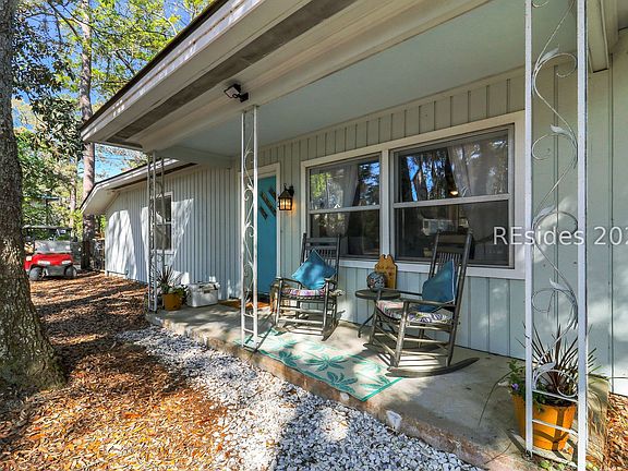 3rd image of 10 Myrtle Island Rd