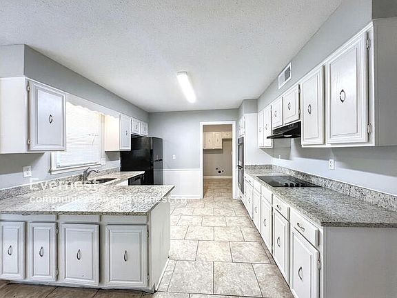 3rd image of 2199 Kingsrow Pkwy