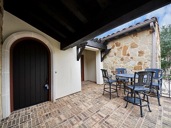 3rd image of 4407 Horizon View Cir