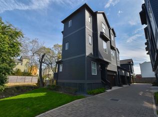 1032 W 18th St, Houston, TX 77008