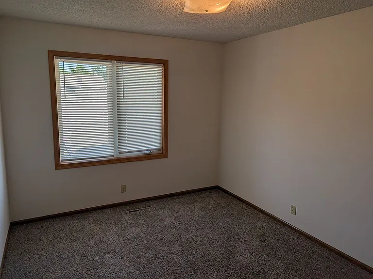 2216 Mirwyn Ct — Photo 31