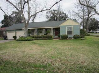 4500 Garfield Ave, Groves, TX 77619