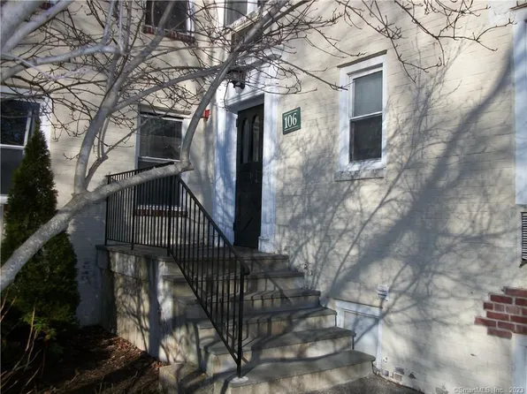 106 Woodside Green #1D, Stamford, CT 06905