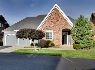 1077 SE Crestlane Dr, College Place, WA 99324