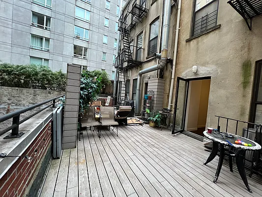 Rented by Douglas Elliman | media 21