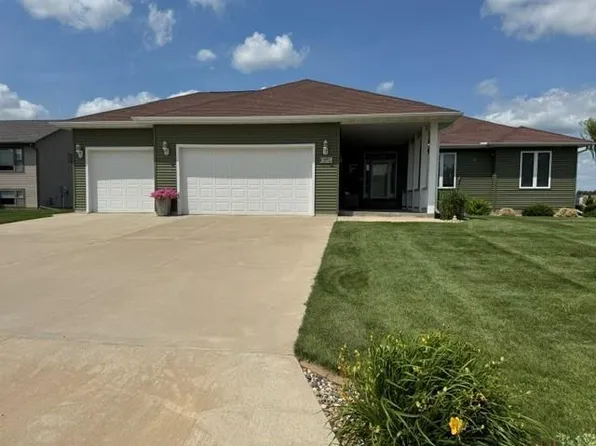 1913 13th Ave NE, Austin, MN 55912