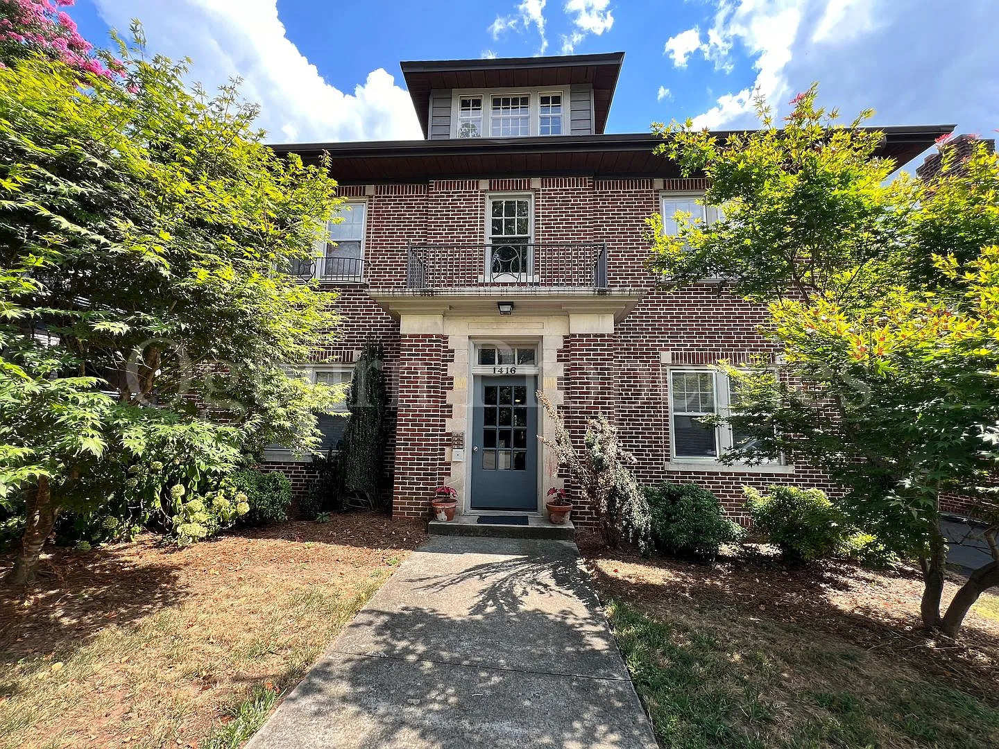 1 bed, 1.0 bath, $1,045 — Photo 1