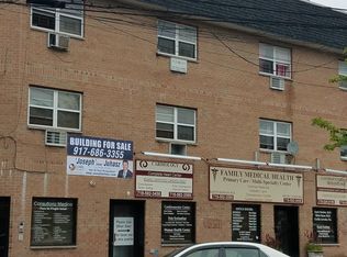 4928 106th St, Flushing, NY 11368