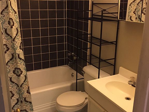 4th image of 2890 Northglen Dr