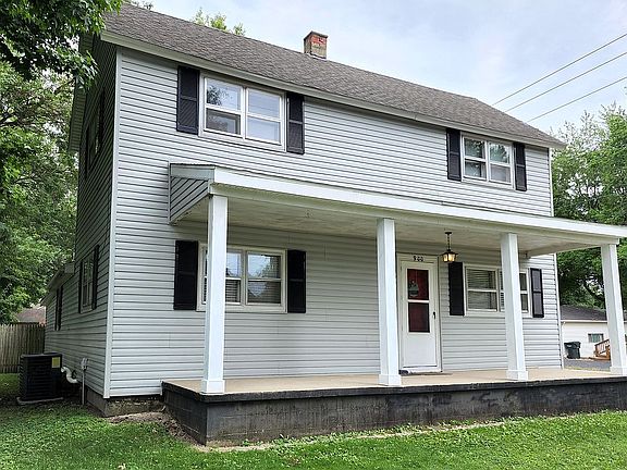 3rd image of 900 E Esther St