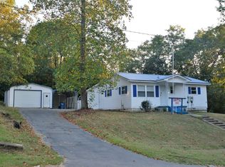 513 Center St, Bloomfield, MO 63825