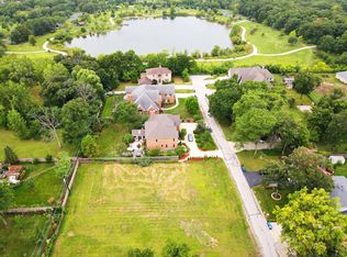 701 E Hickory Ave, Addison, IL 60101