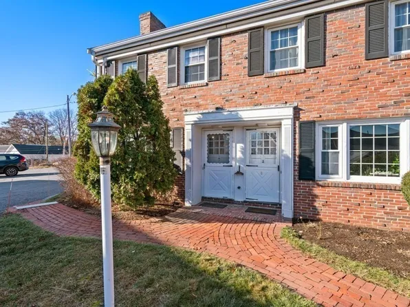 272 Main St APT 1B, Acton, MA 01720