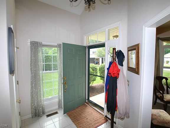 2nd image of 21414 Woodview Cir