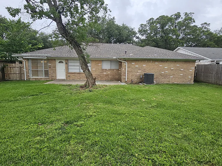 1404 Cactus St — Photo 25