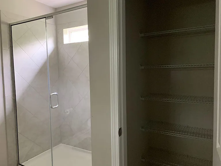 1121 Myers Point Dr — Photo 11
