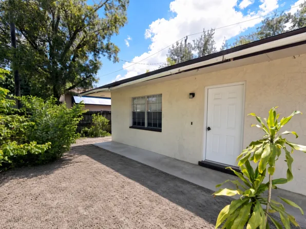 2070 Franklin St, Fort Myers, FL 33901