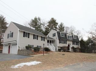 4 Kerrigan Ln, Billerica, MA 01821
