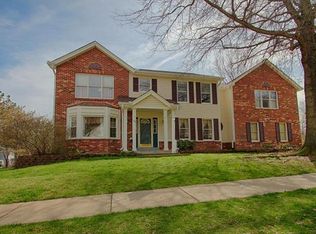 702 McBride Pointe Dr, Ballwin, MO 63011