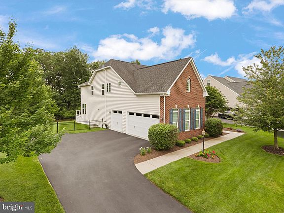 2nd image of 41595 Revival Dr