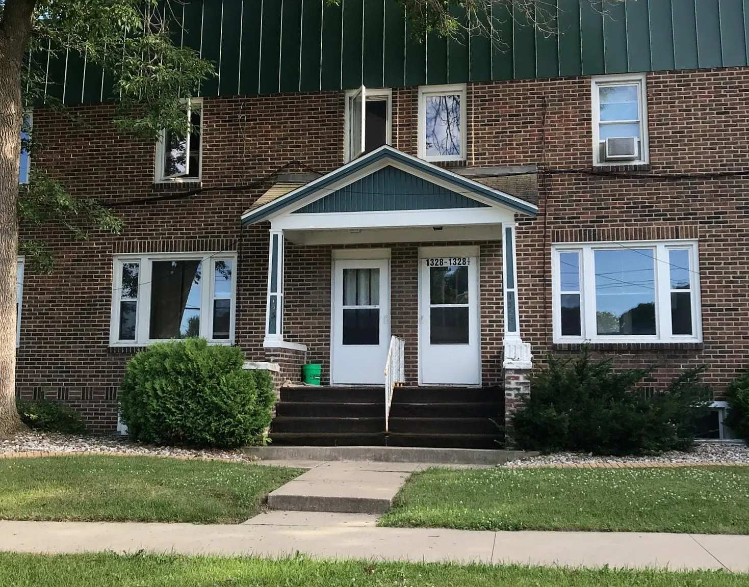 1 bed, $825 — Photo 2