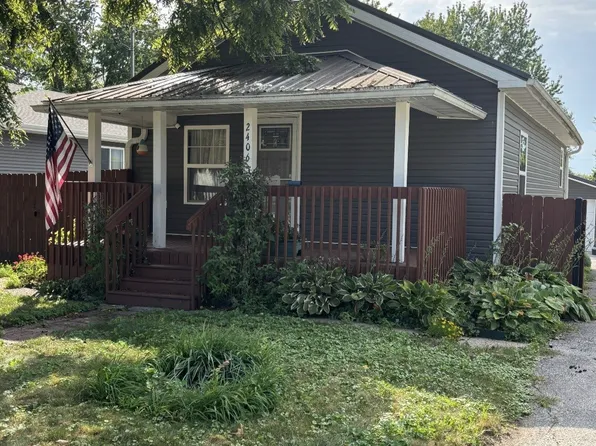 2406 E 40th St, Des Moines, IA 50317