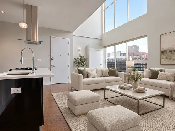 15 Roebling St #Pha, Brooklyn, NY 11211