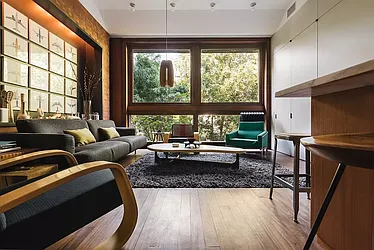 Rented by Gulia Wang, LREB