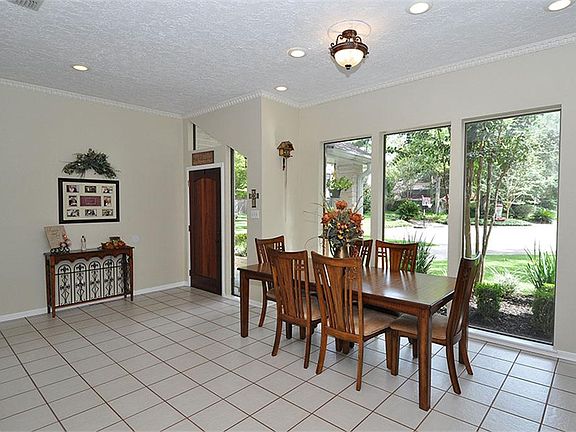 4th image of 3502 Highgreen Dr