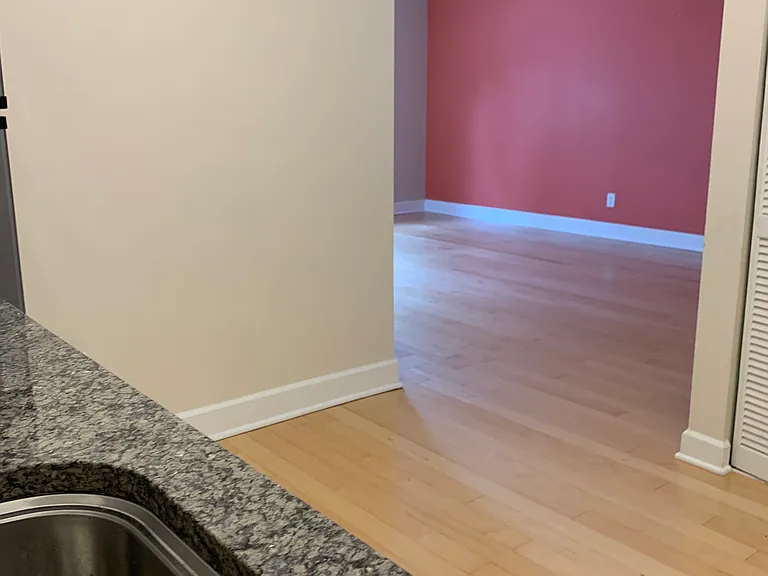 1397 Broadview Ave #8 — Photo 3