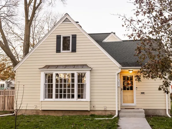 302 6th Ave N, Hopkins, MN 55343
