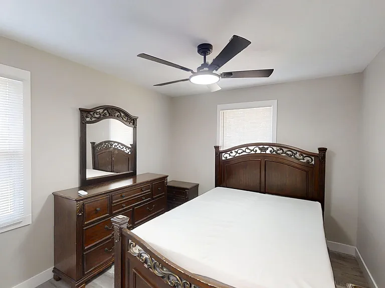 1022 Oakdale Rd — Photo 23