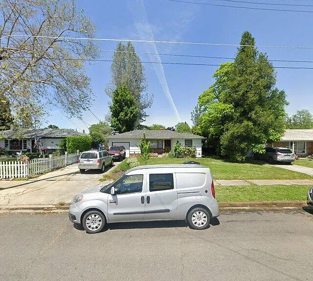 1132 Murray Ave — Photo 11