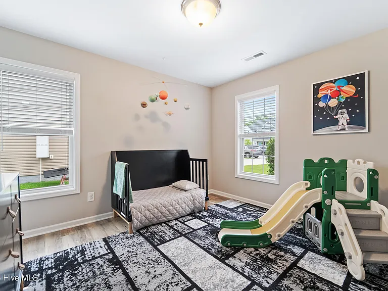 242 Legacy Ln — Photo 25