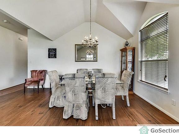3rd image of 3232 Silver Creek Dr