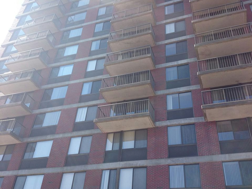 2nd image of 2000 Commonwealth Ave APT 1212