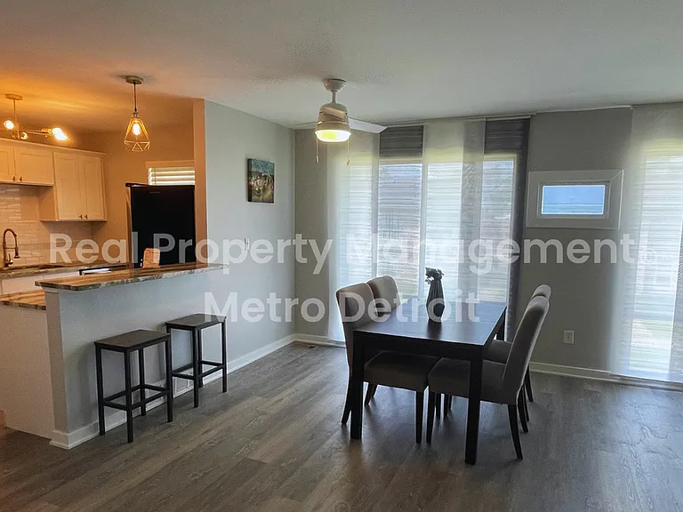 22148 Dante St #211 — Photo 8
