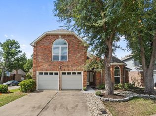 800 Fallen Leaf Ct, Irving, TX 75063