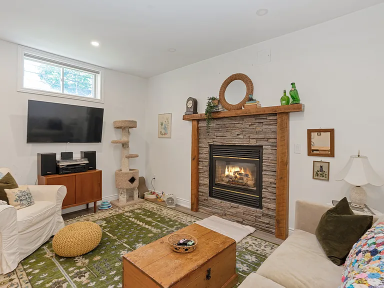 82 Chalmers Dr #LL — Photo 9