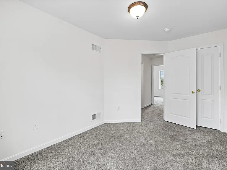 22 Shady Tree Ct — Photo 21