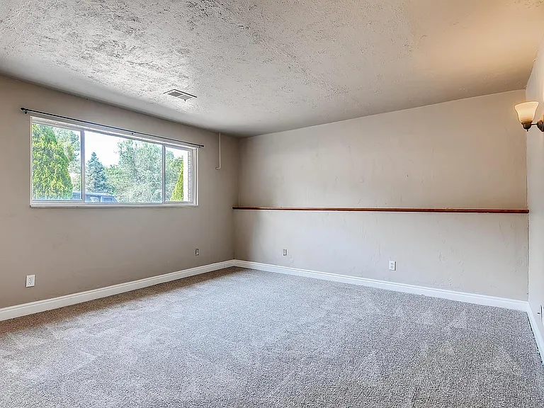 3940 Hoyt Ct — Photo 15