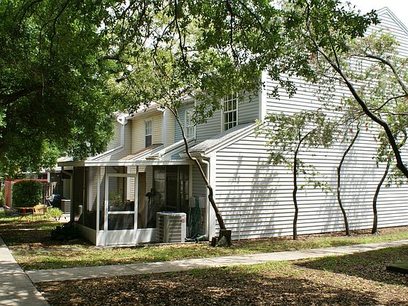 2nd image of 11338 Grandville Dr