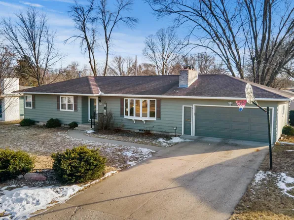 763 South St, Owatonna, MN 55060