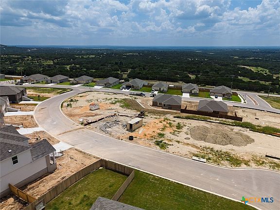 5th image of 129 Reed Henry Dr
