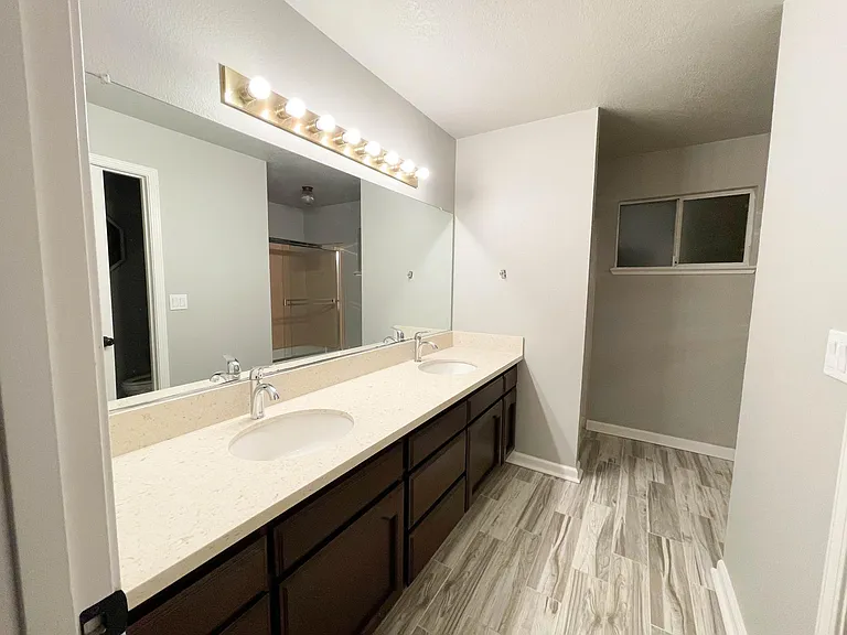1187 Northridge Dr — Photo 9