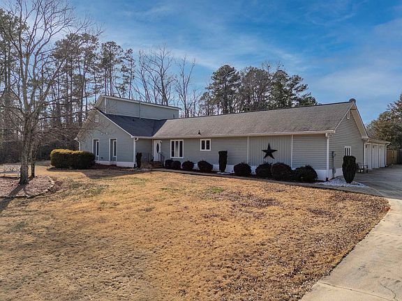 2nd image of 260 Heritage Hills Dr