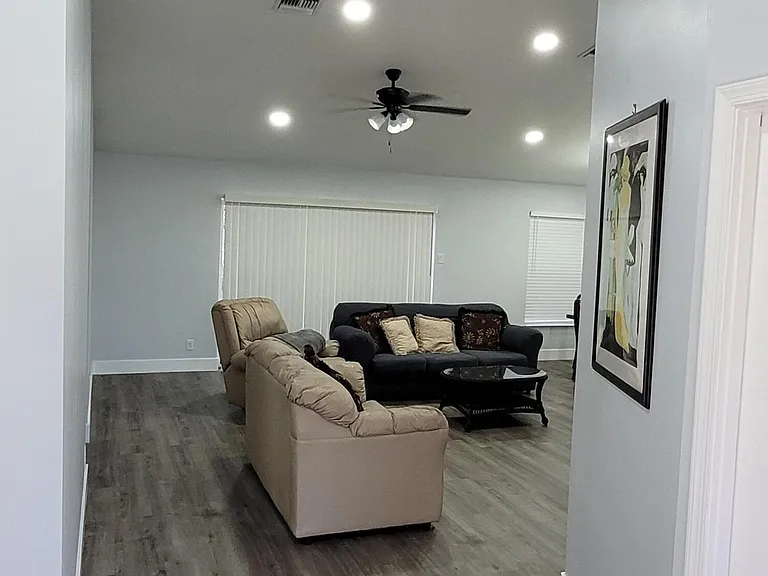 1328 Waterway Cove Dr — Photo 10