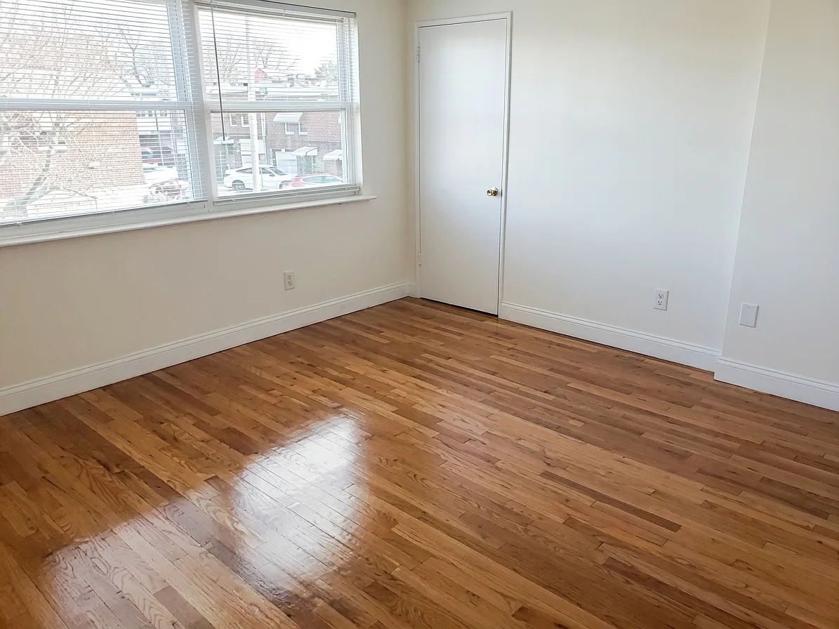 2 bed, $1,025 — Photo 4