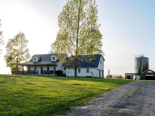 1075 Cuzzart Mountain Dale Rd, Bruceton Mills, WV 26525